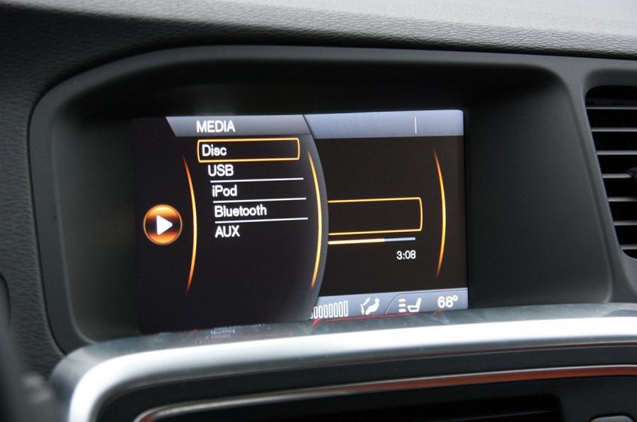  Volvo S60 2010 года  (фото 153 из 226)